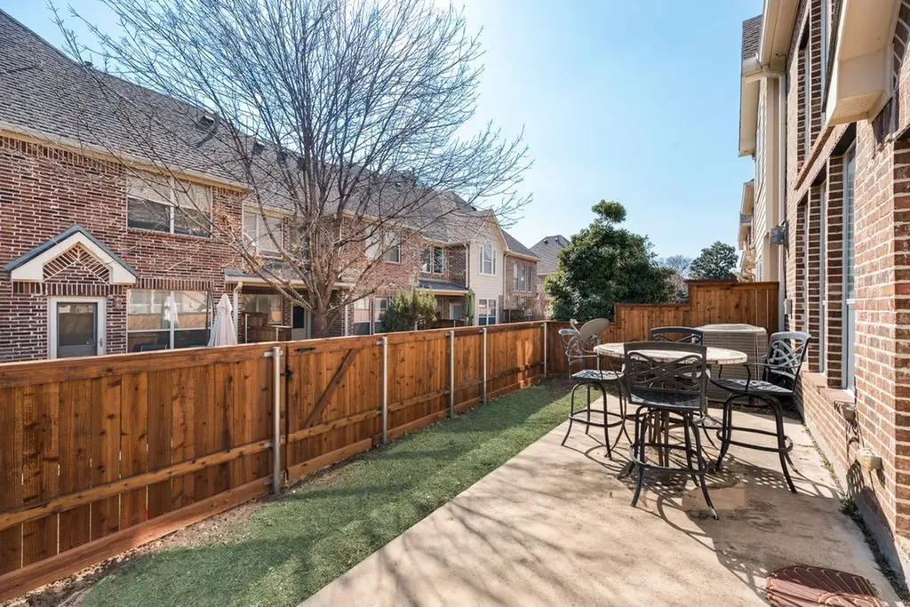 226 Venice Trail Lewisville TX 75067