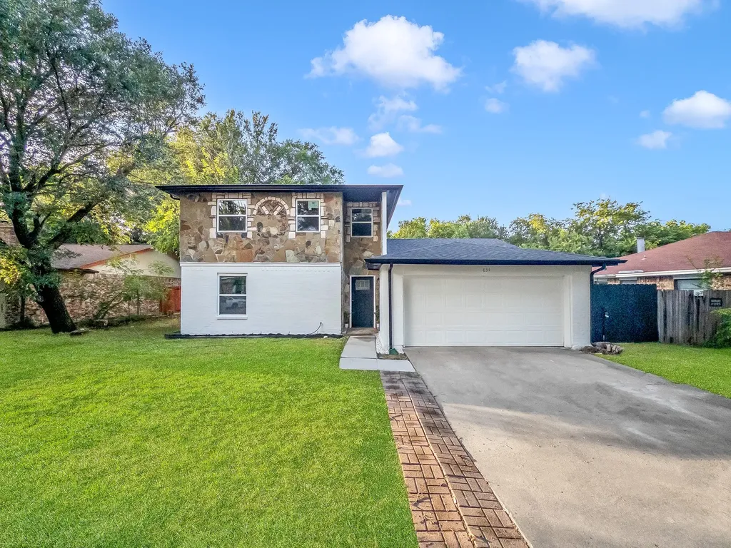 834 Brian Drive Grand Prairie TX 75052