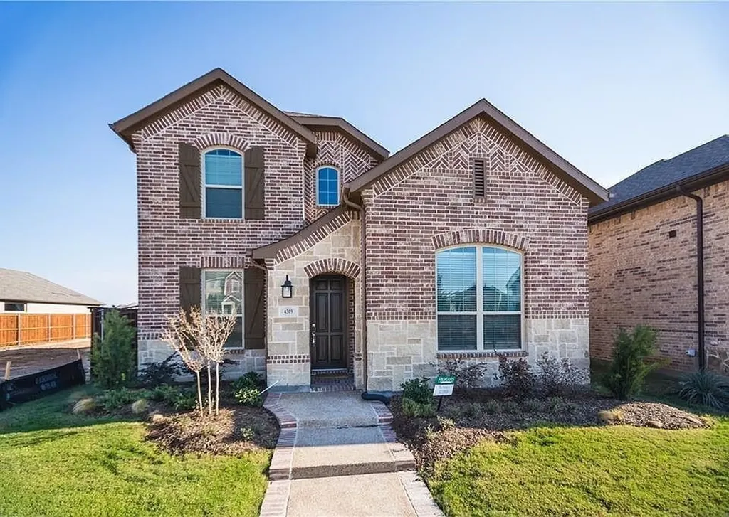 4309 Meadow Hawk Drive Arlington TX 76005