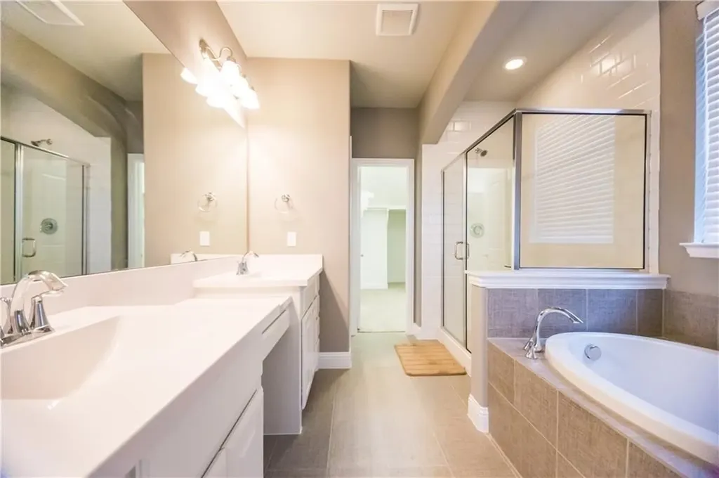 4309 Meadow Hawk Drive Arlington TX 76005