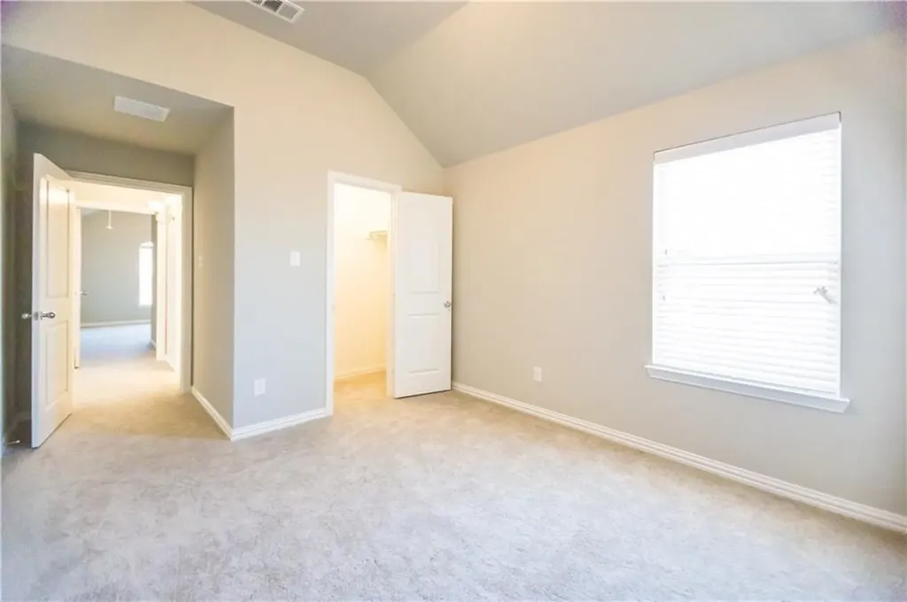 4309 Meadow Hawk Drive Arlington TX 76005