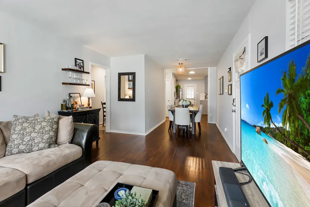 1826 Crest Ridge Drive Dallas TX 75228