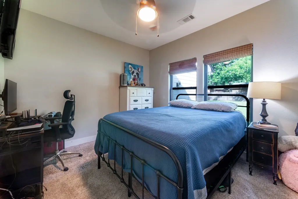 131 Lakeway Lane Gun Barrel City TX 75156
