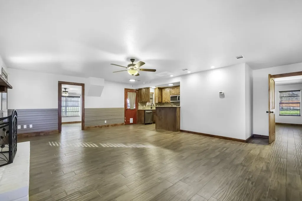 436 E El Camino Real Weatherford TX 76087