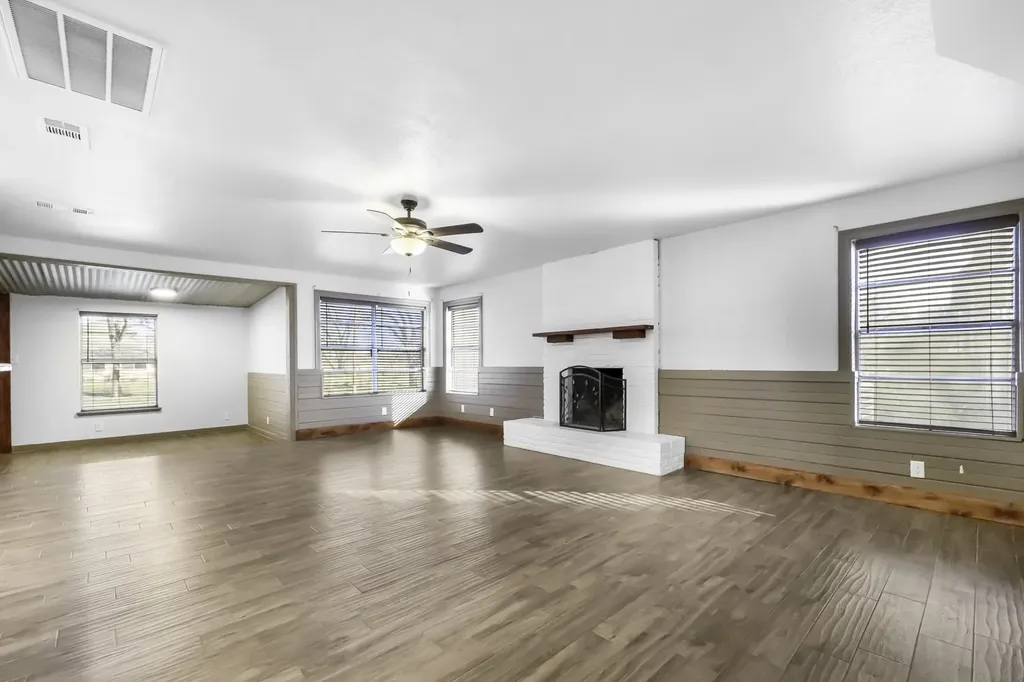 436 E El Camino Real Weatherford TX 76087