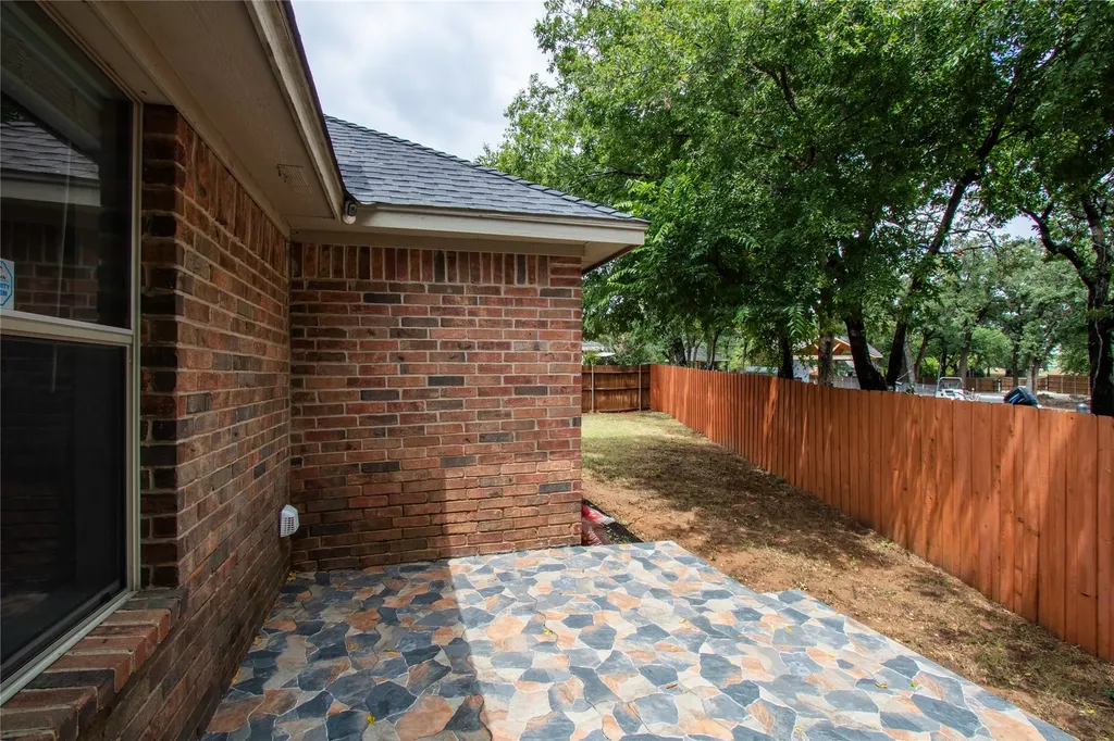 6805 Terbet Court Fort Worth TX 76112