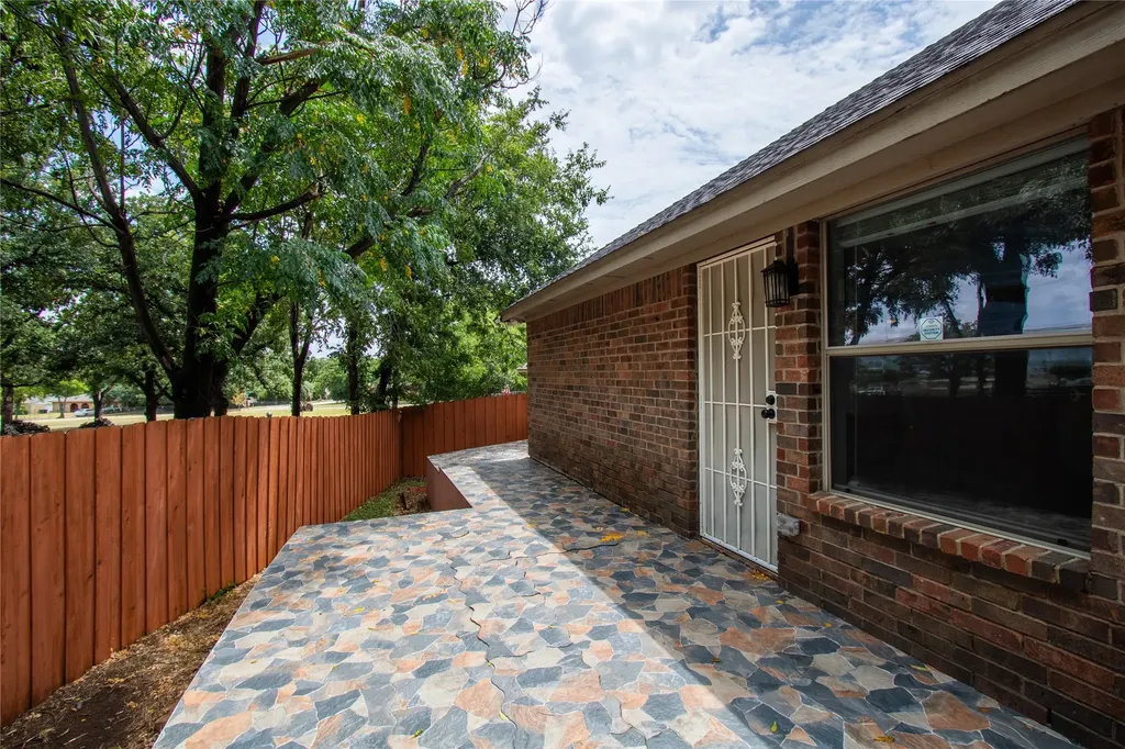 6805 Terbet Court Fort Worth TX 76112