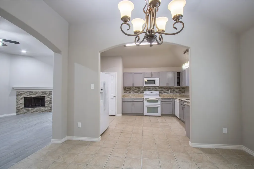 6805 Terbet Court Fort Worth TX 76112