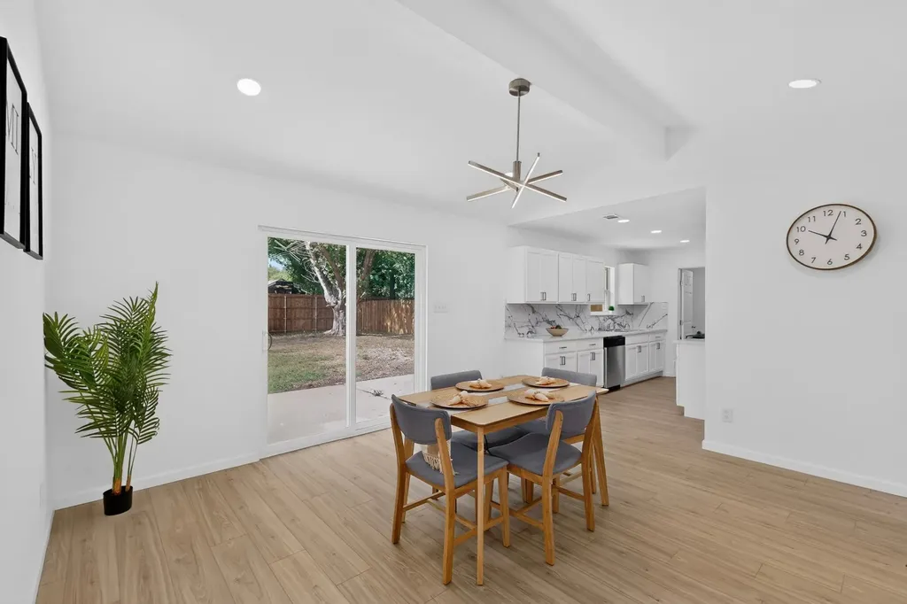 1402 Shelmar Drive Arlington TX 76014