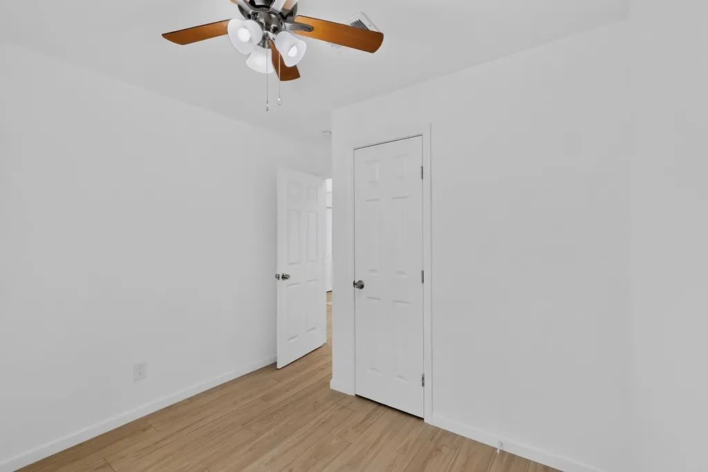 1402 Shelmar Drive Arlington TX 76014