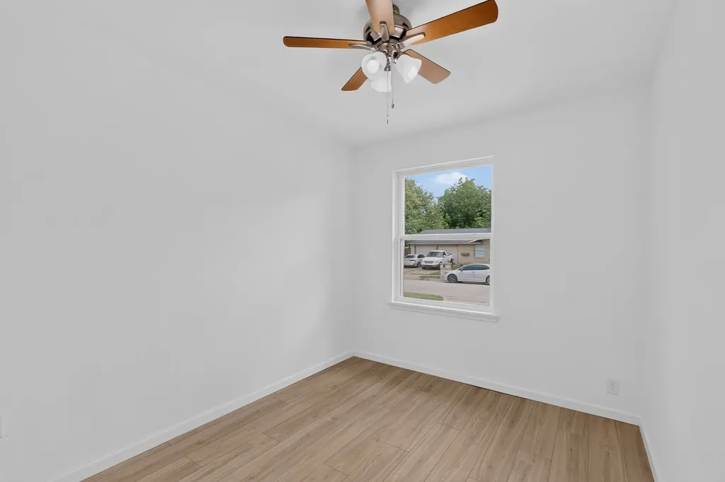 1402 Shelmar Drive Arlington TX 76014
