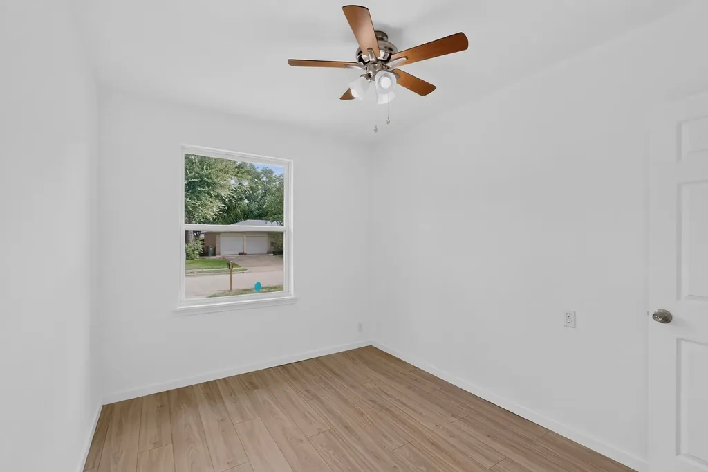 1402 Shelmar Drive Arlington TX 76014