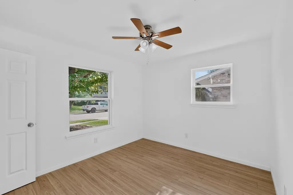1402 Shelmar Drive Arlington TX 76014