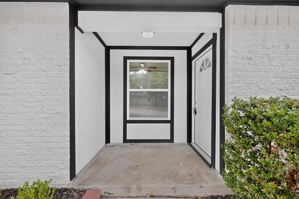 1402 Shelmar Drive Arlington TX 76014