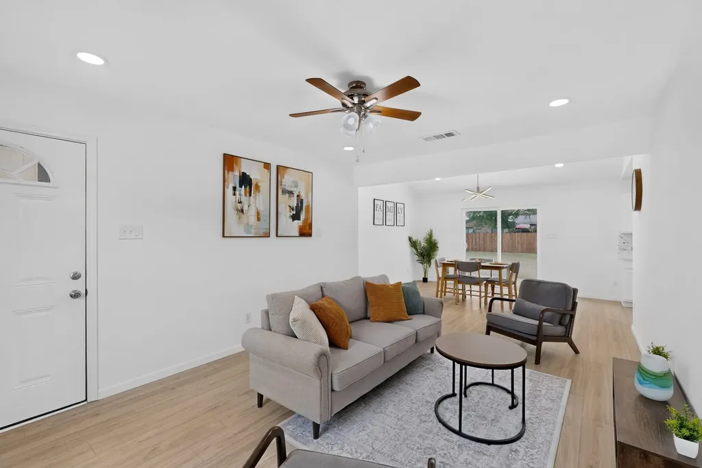 1402 Shelmar Drive Arlington TX 76014