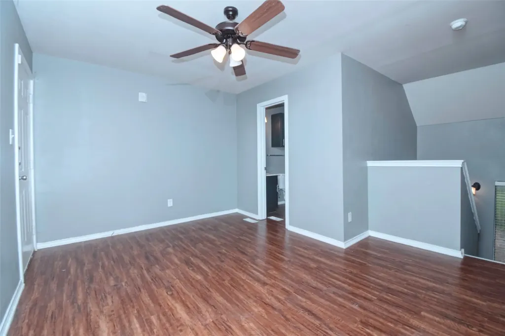 9831 Walnut Street Dallas TX 75243