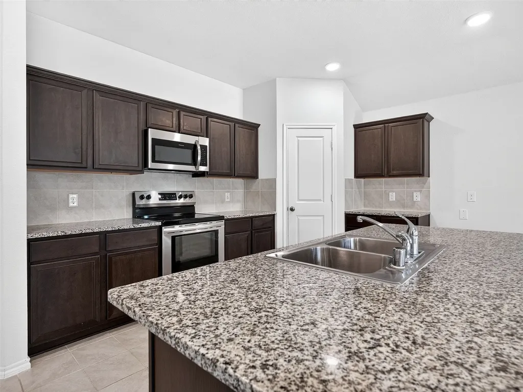 1111 Meadow Side Drive Princeton TX 75407