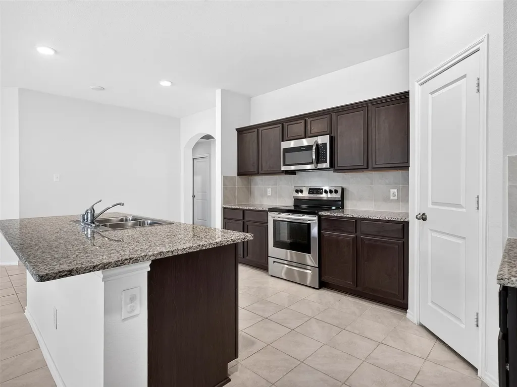 1111 Meadow Side Drive Princeton TX 75407