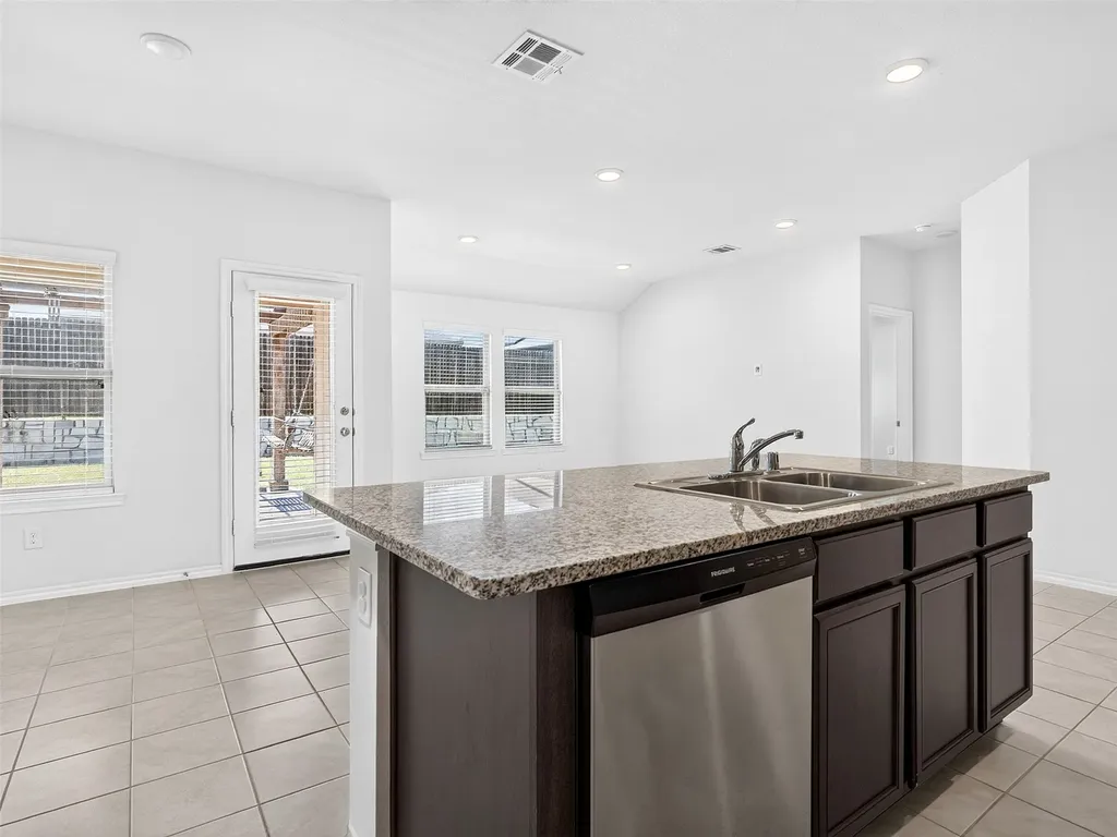 1111 Meadow Side Drive Princeton TX 75407