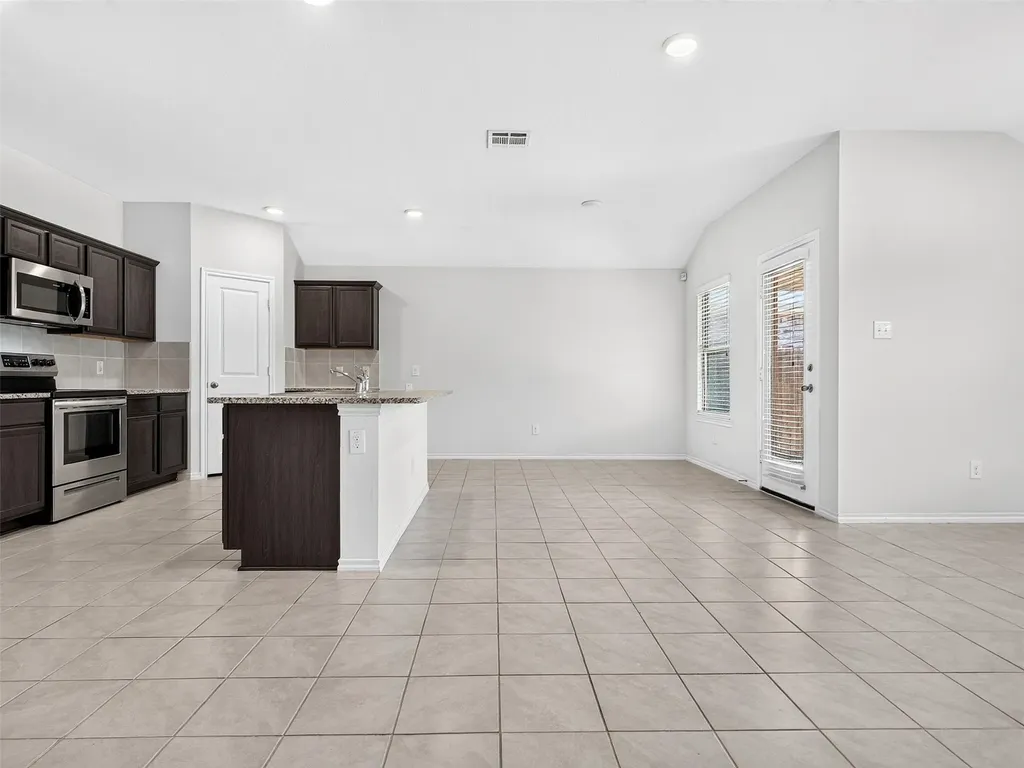 1111 Meadow Side Drive Princeton TX 75407