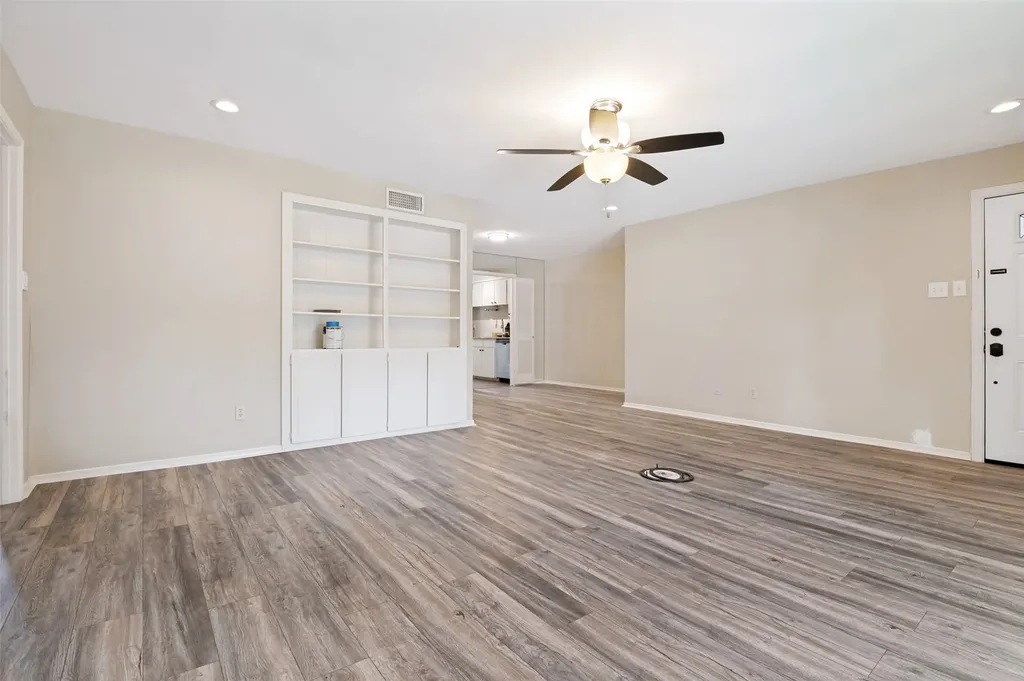 4104 Ridglea Country Club Drive Fort Worth TX 76126