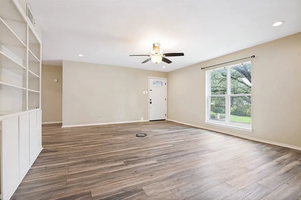 4104 Ridglea Country Club Drive Fort Worth TX 76126