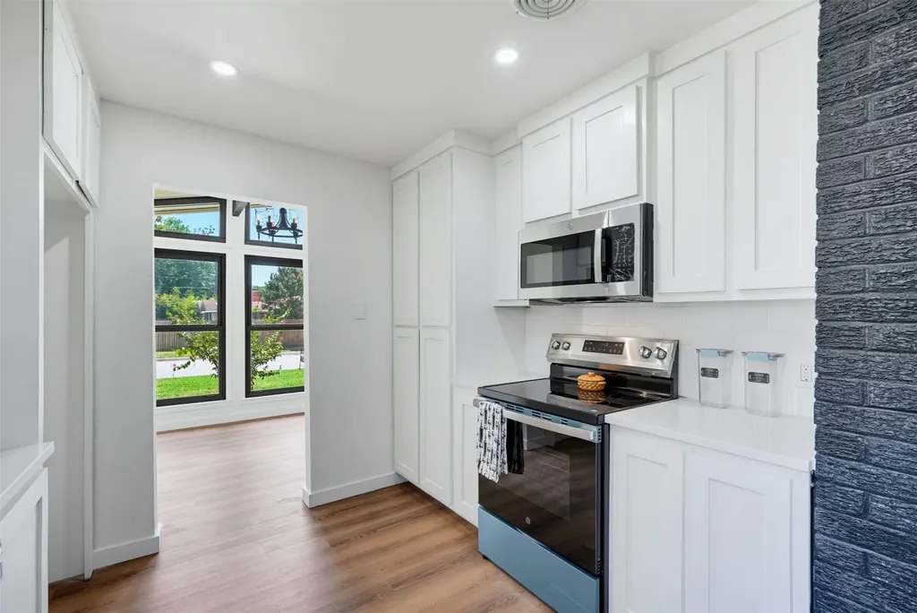 3701 Alhambra Drive Forest Hill TX 76119