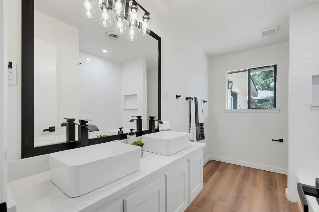 3701 Alhambra Drive Forest Hill TX 76119