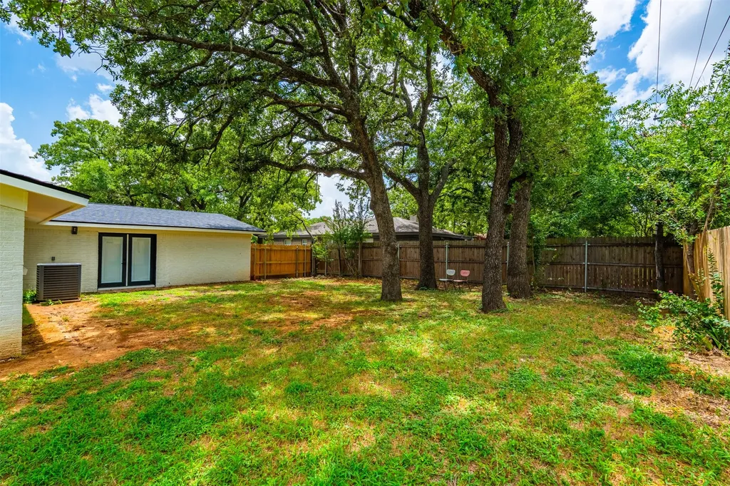 3701 Alhambra Drive Forest Hill TX 76119