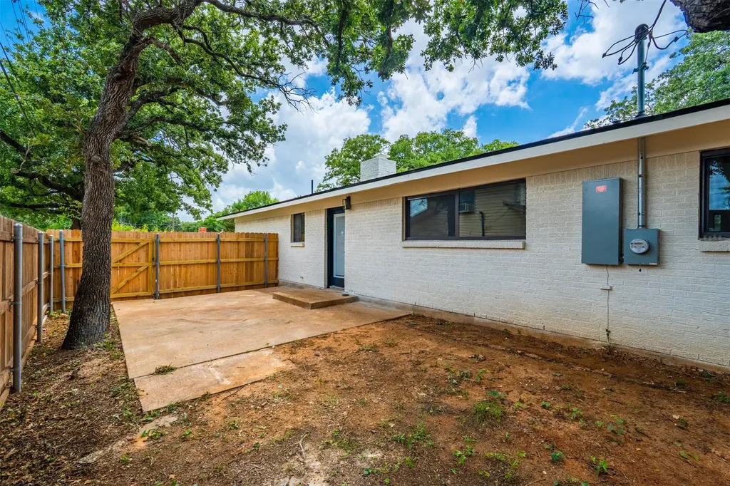 3701 Alhambra Drive Forest Hill TX 76119