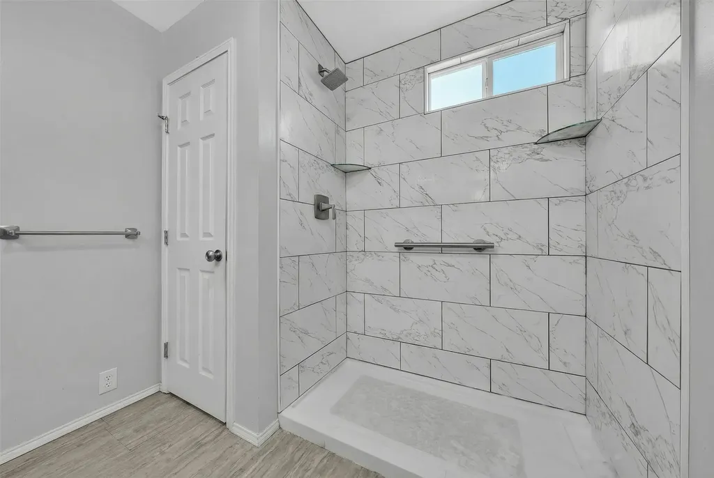 100 Rosedale Avenue Keene TX 76059