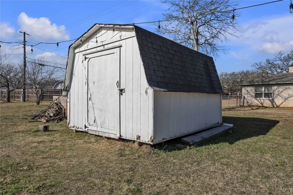 100 Rosedale Avenue Keene TX 76059