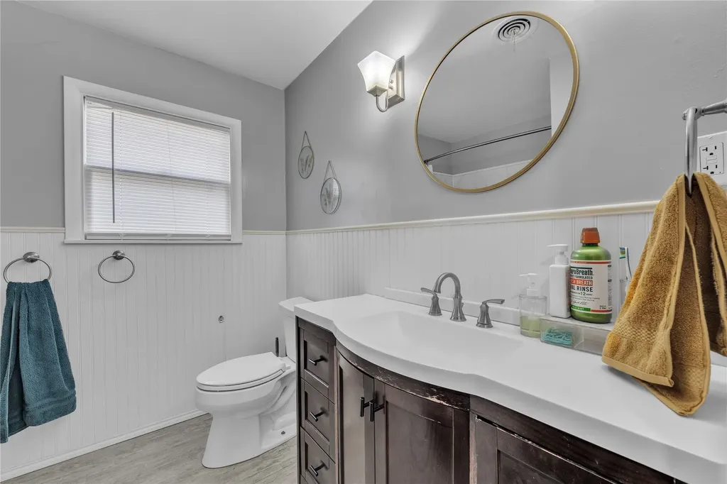 100 Rosedale Avenue Keene TX 76059