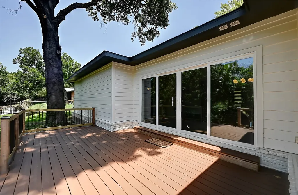 3900 Pelham Road Fort Worth TX 76116