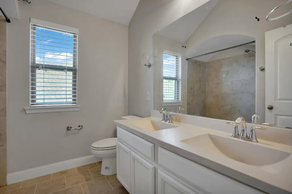 821 Field Crossing Little Elm TX 76227