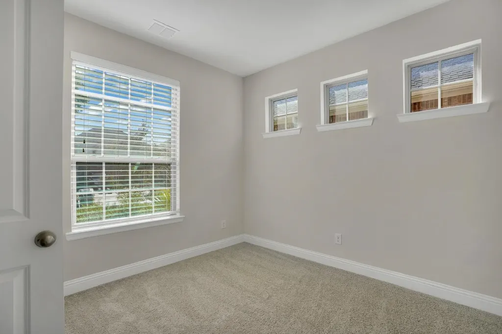 821 Field Crossing Little Elm TX 76227