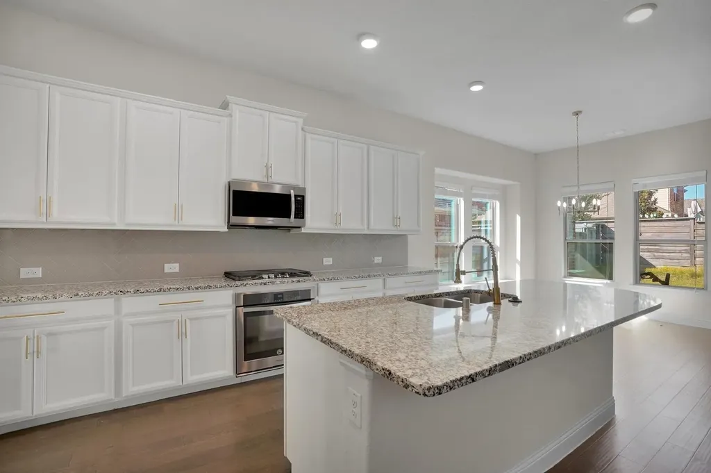 821 Field Crossing Little Elm TX 76227