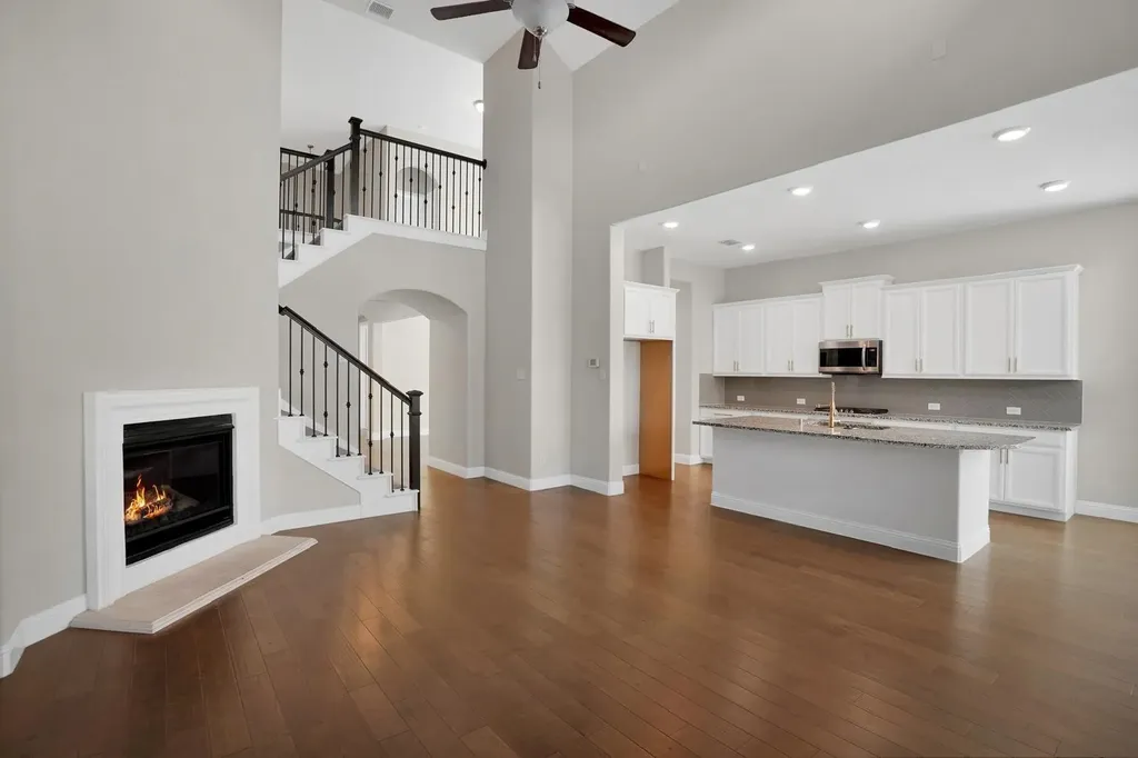 821 Field Crossing Little Elm TX 76227
