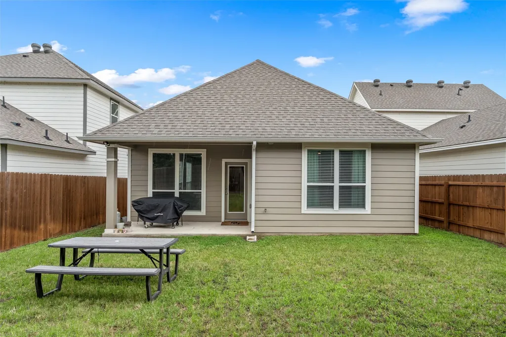 1613 Elise Avenue Waco TX 76706
