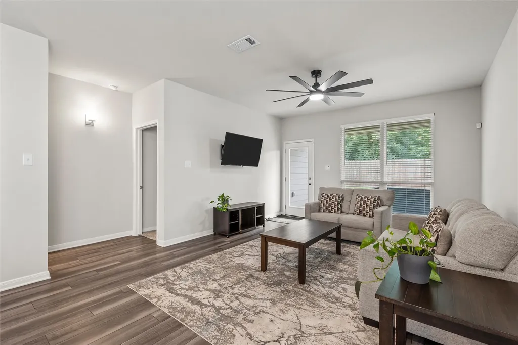 1613 Elise Avenue Waco TX 76706