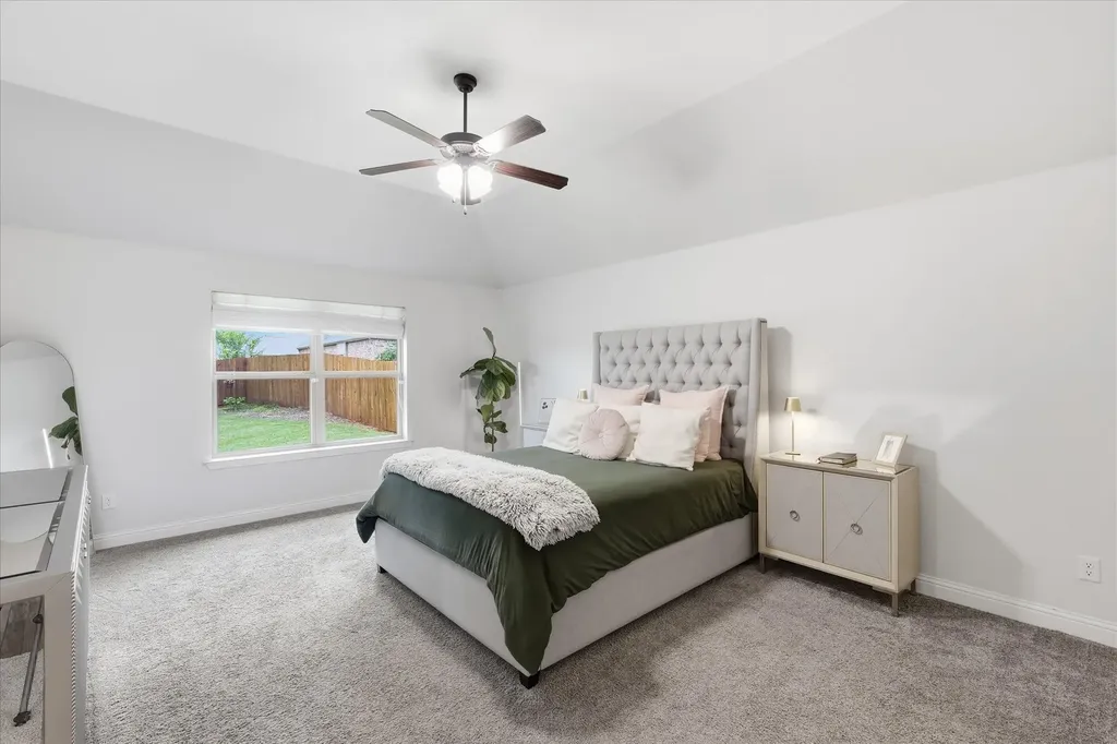 1004 Forest Hill Drive Weatherford TX 76087