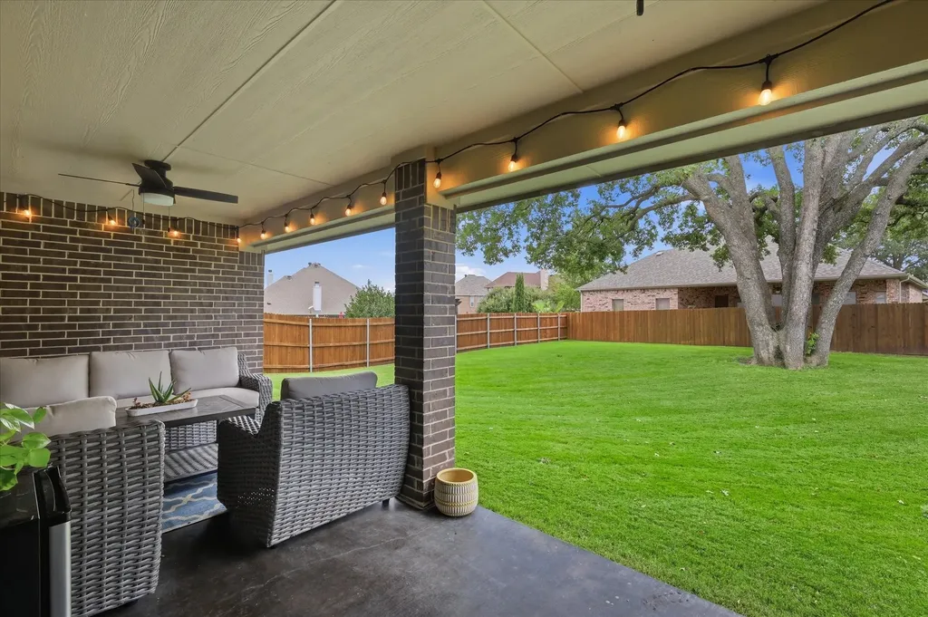 1004 Forest Hill Drive Weatherford TX 76087