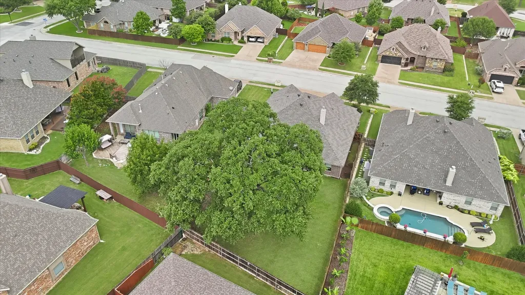 1004 Forest Hill Drive Weatherford TX 76087