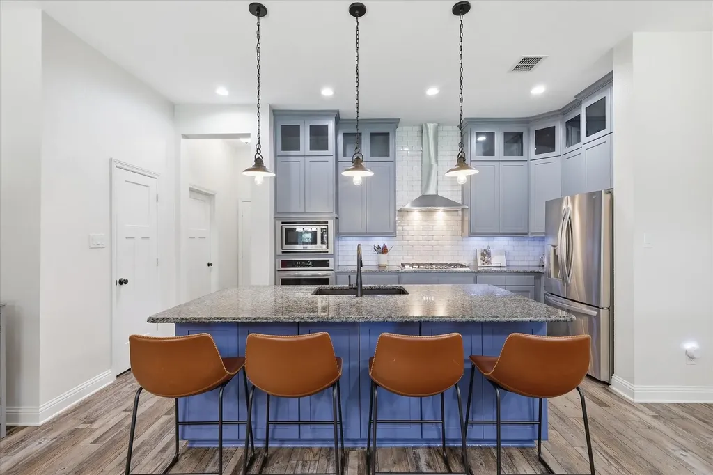 1004 Forest Hill Drive Weatherford TX 76087