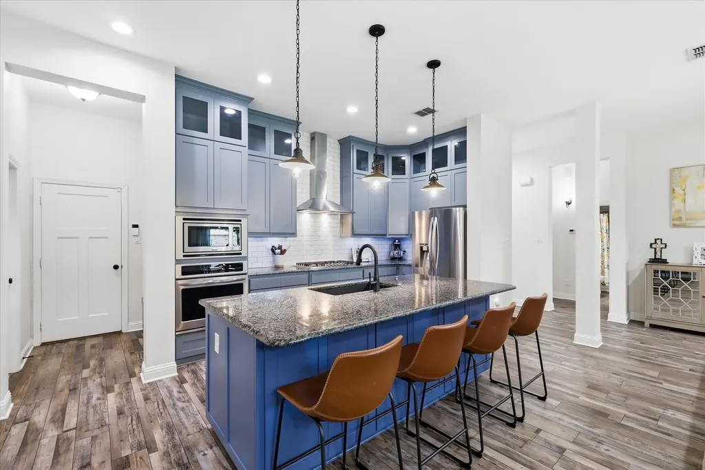 1004 Forest Hill Drive Weatherford TX 76087