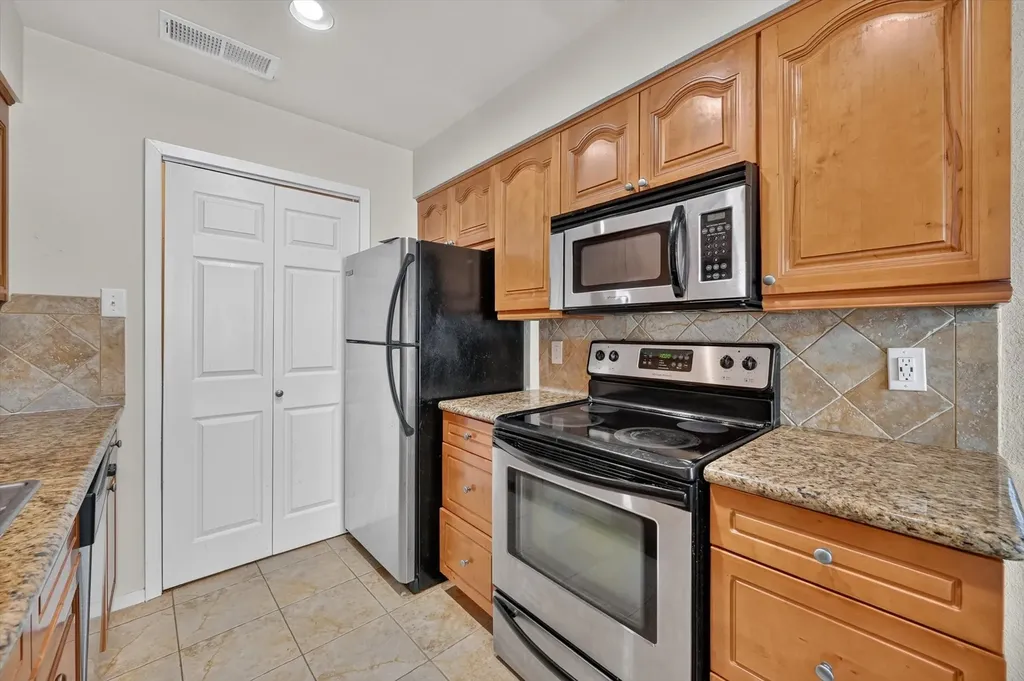 5728 Cedar Creek Drive Benbrook TX 76109
