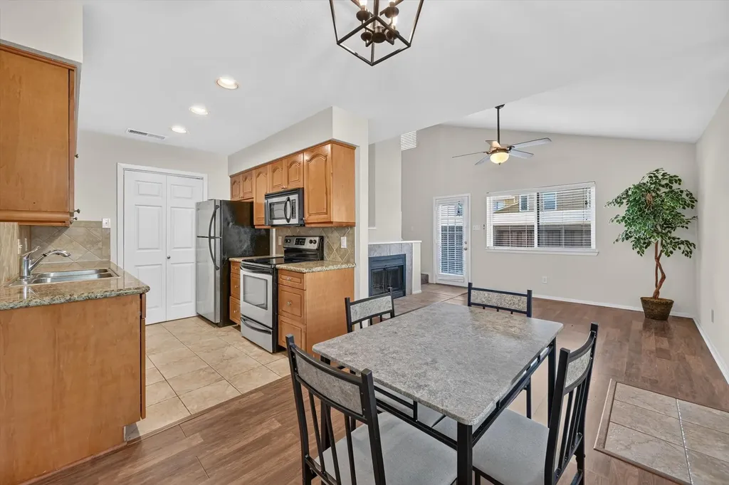 5728 Cedar Creek Drive Benbrook TX 76109