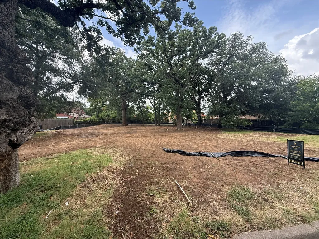 709 Lynda Lane Arlington TX 76013