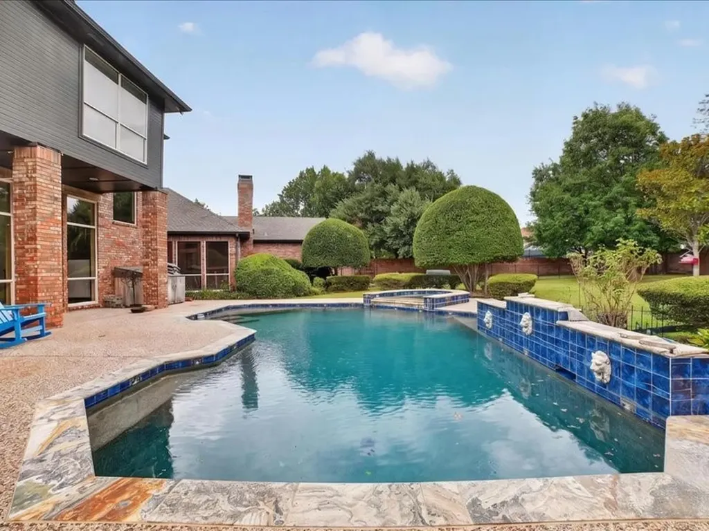 5201 Windjammer Road Plano TX 75093
