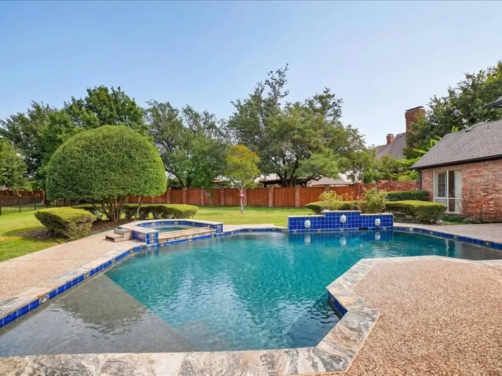 5201 Windjammer Road Plano TX 75093